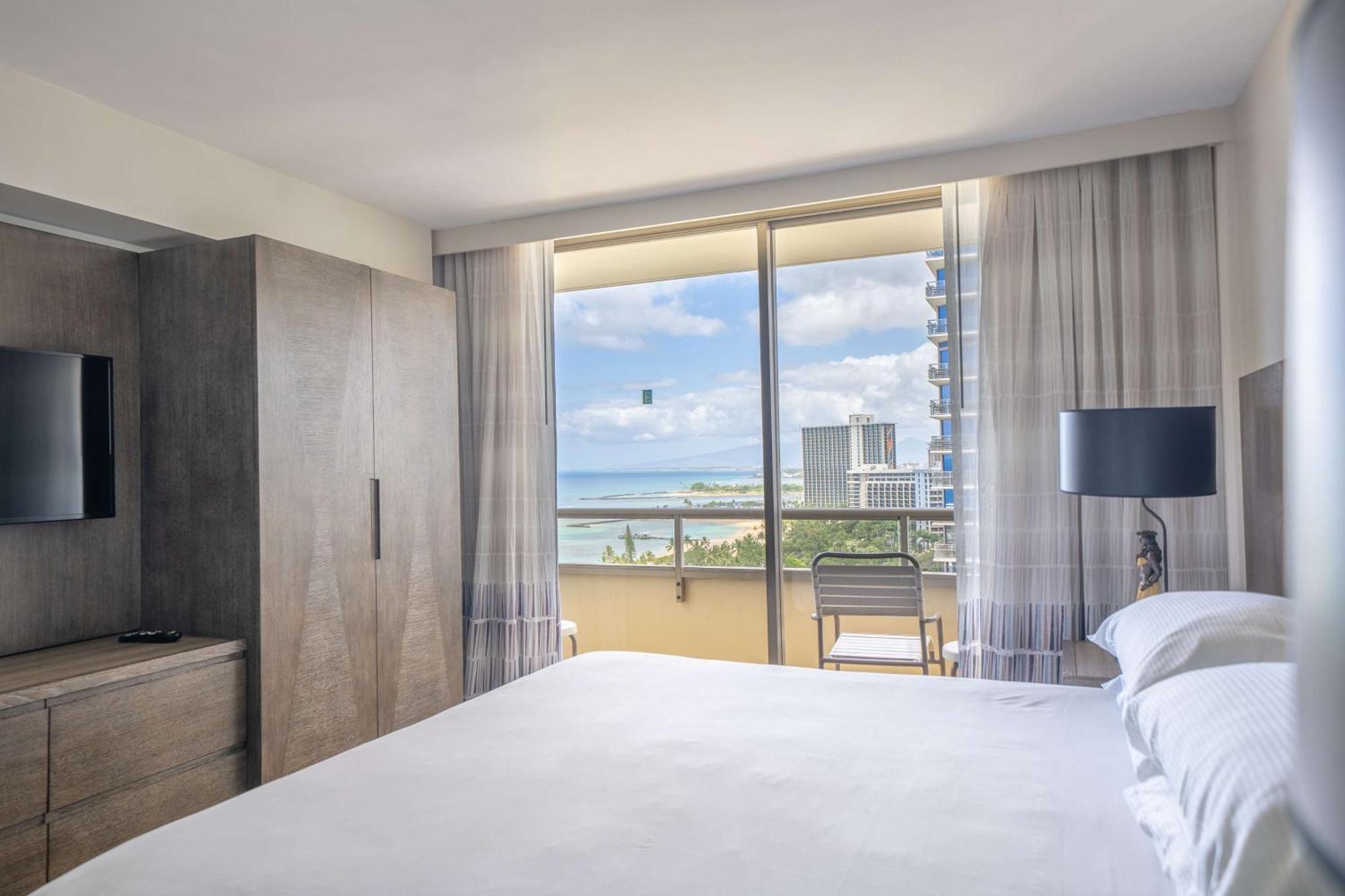 Embassy By Hilton Waikiki Walk Station touristique